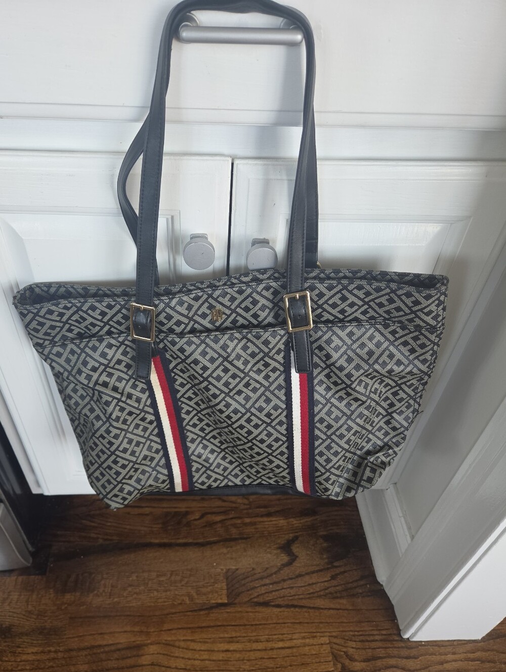 Tommy Hilfiger Purse
